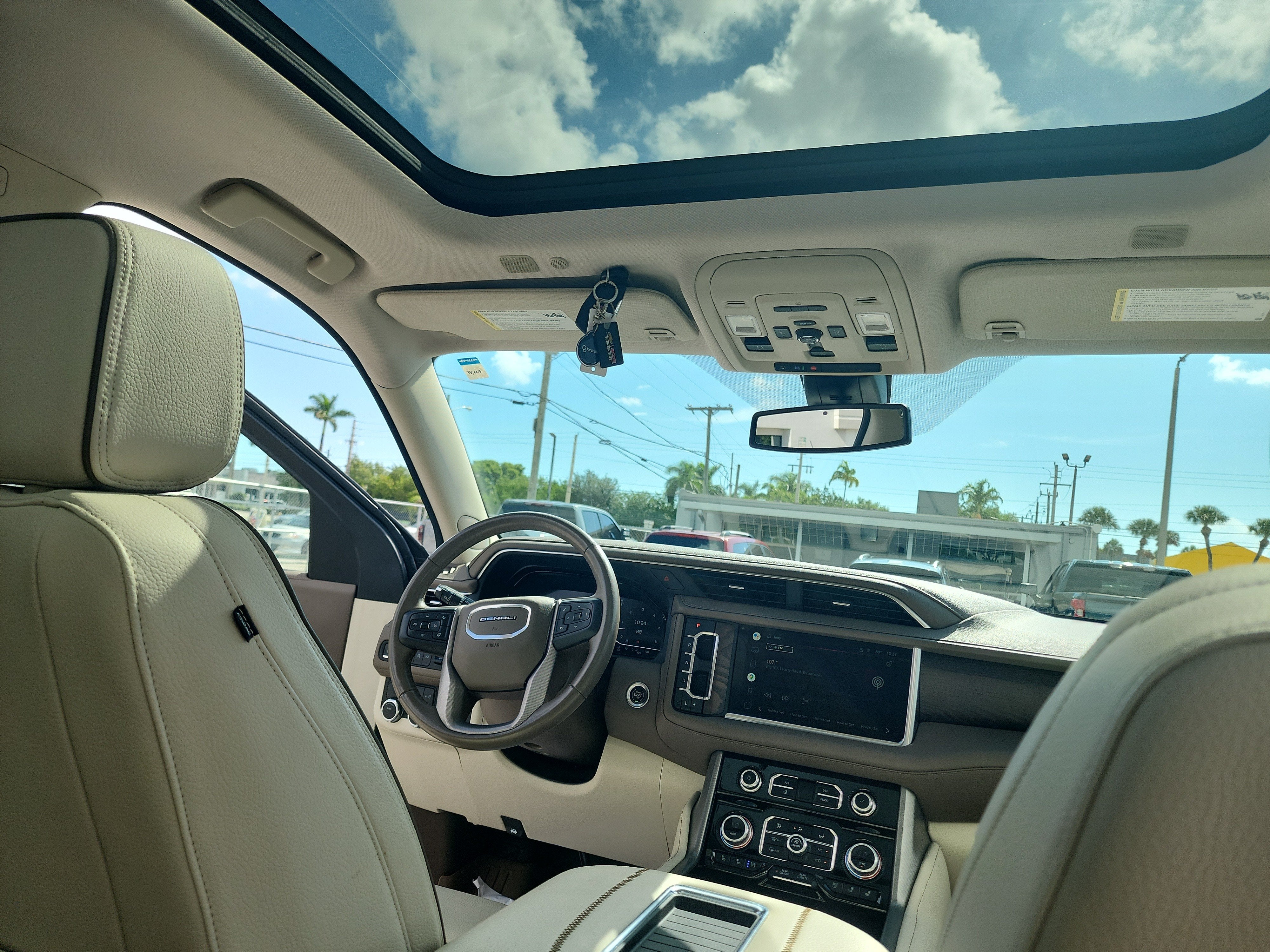 2022 GMC Yukon XL Denali