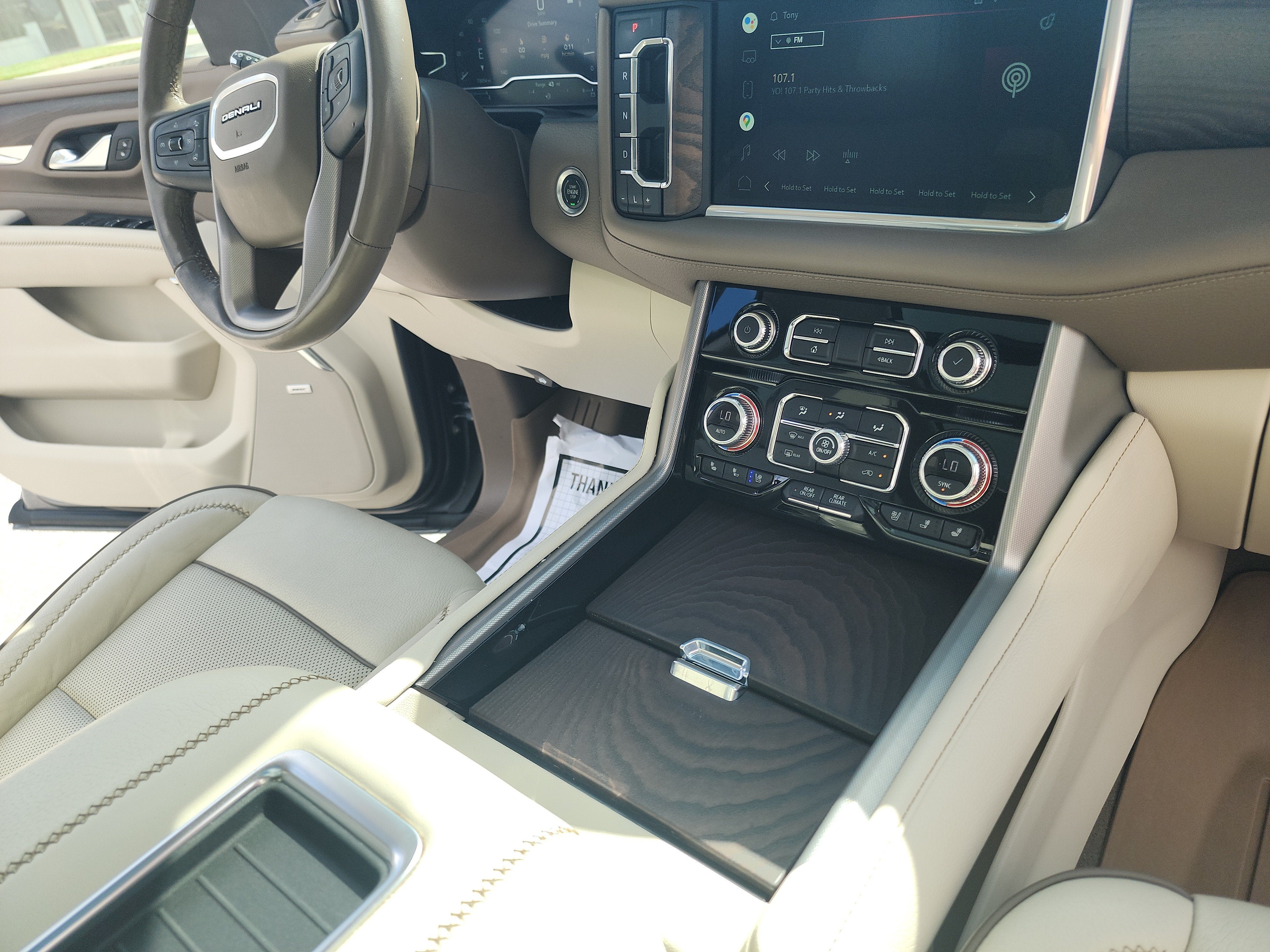 2022 GMC Yukon XL Denali