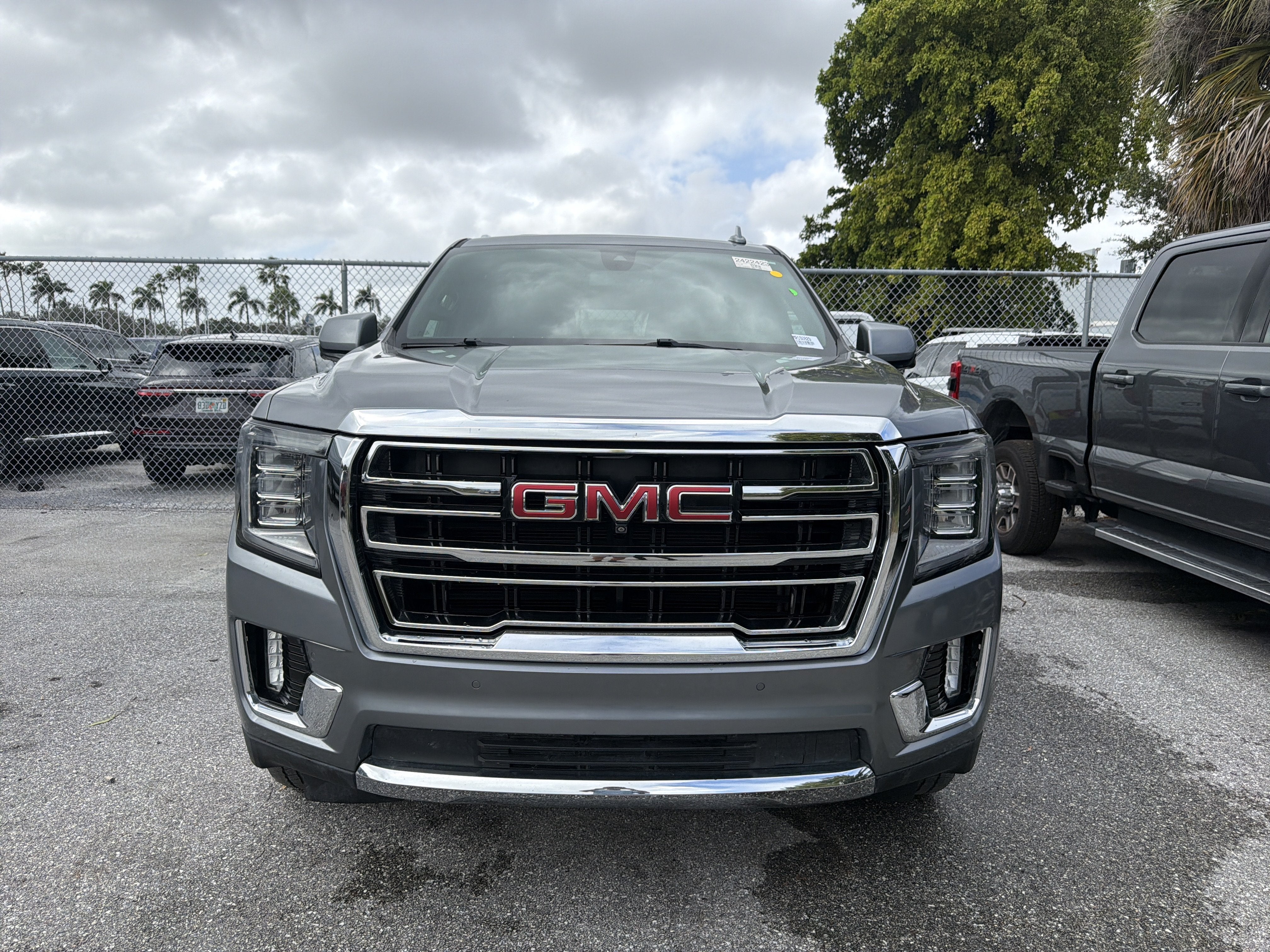 2021 GMC Yukon SLT