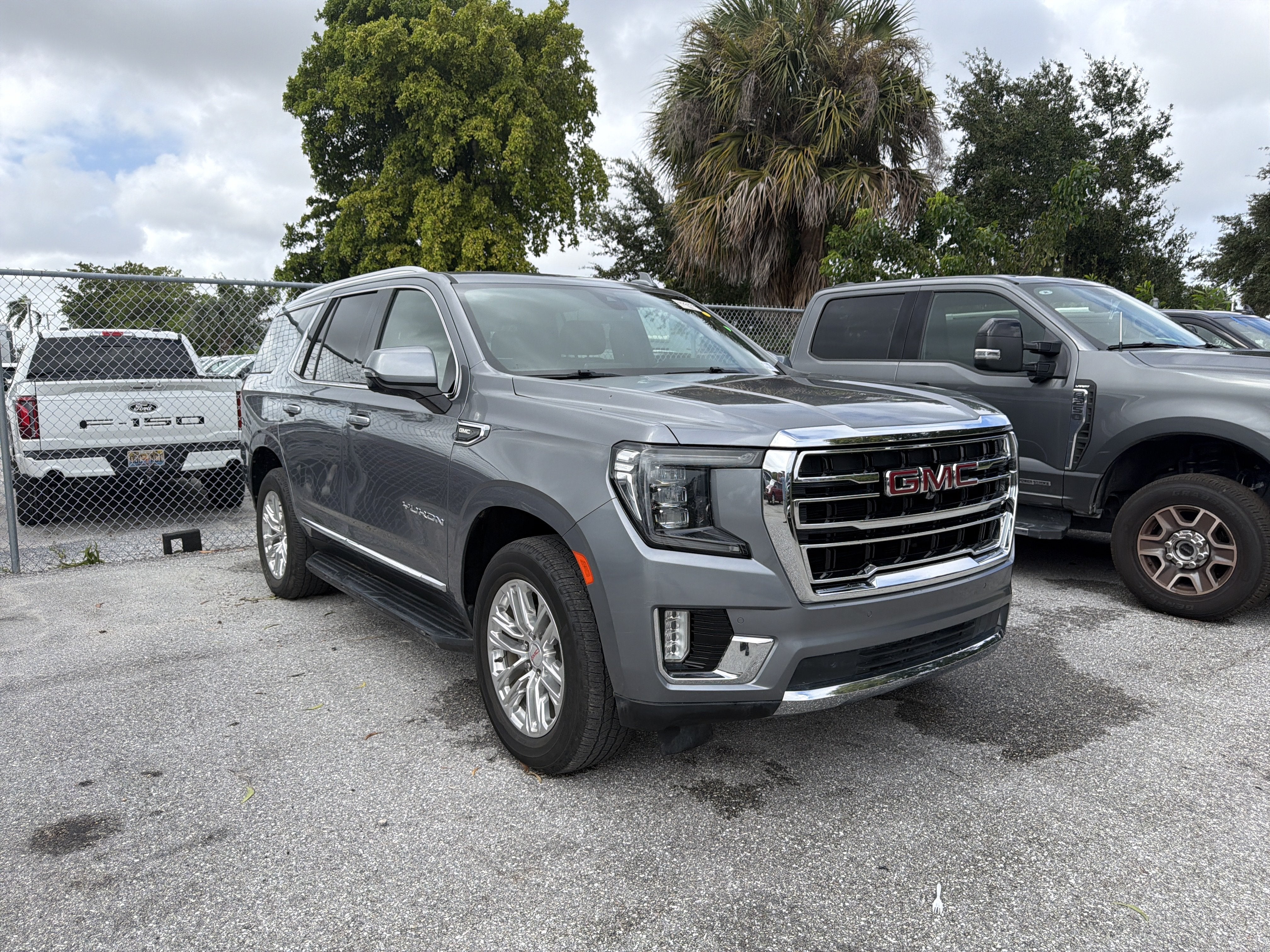 2021 GMC Yukon SLT