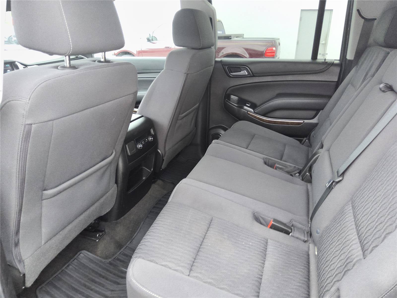 2018 Chevrolet Suburban LS