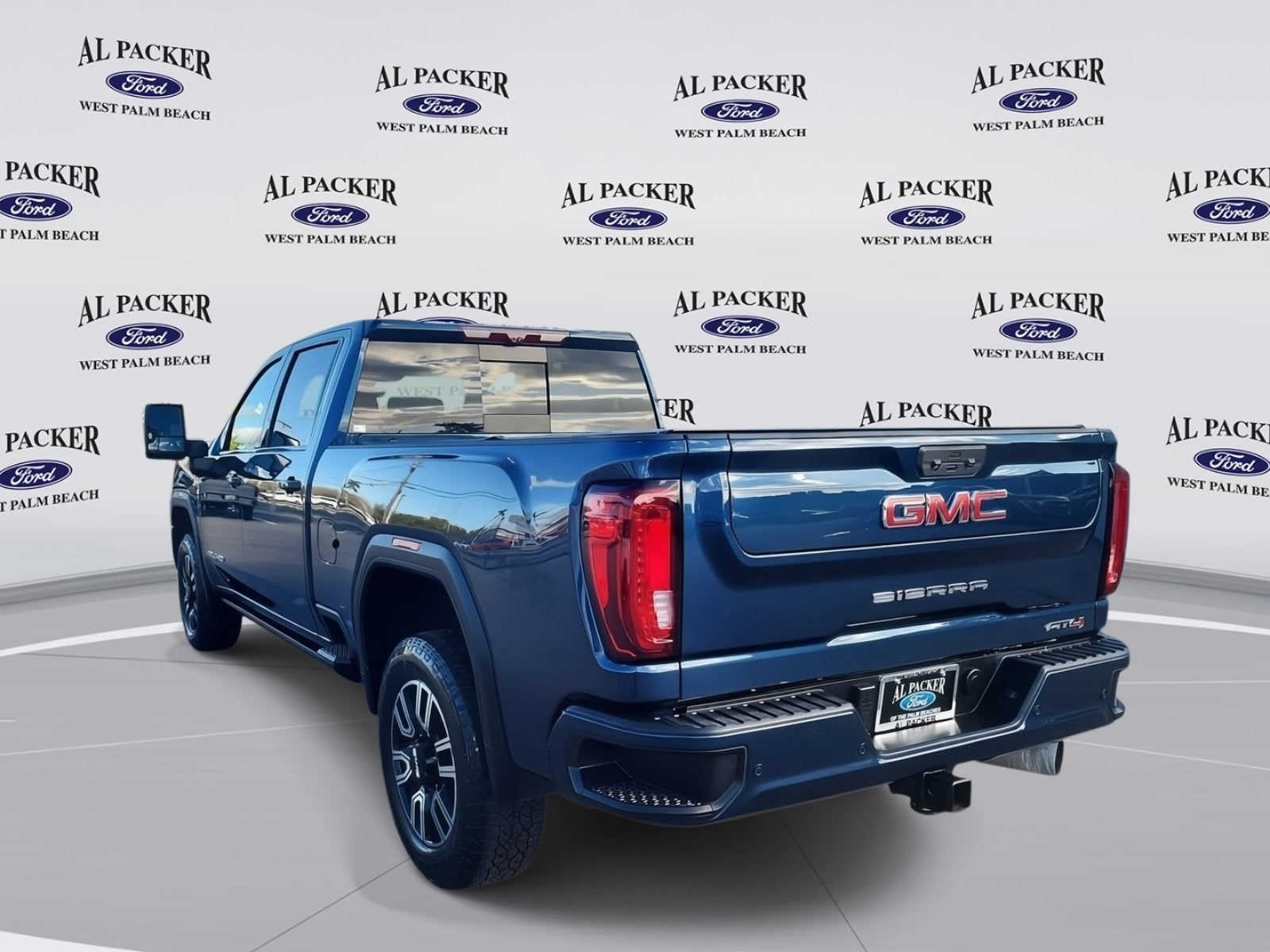 2023 GMC Sierra 2500HD AT4