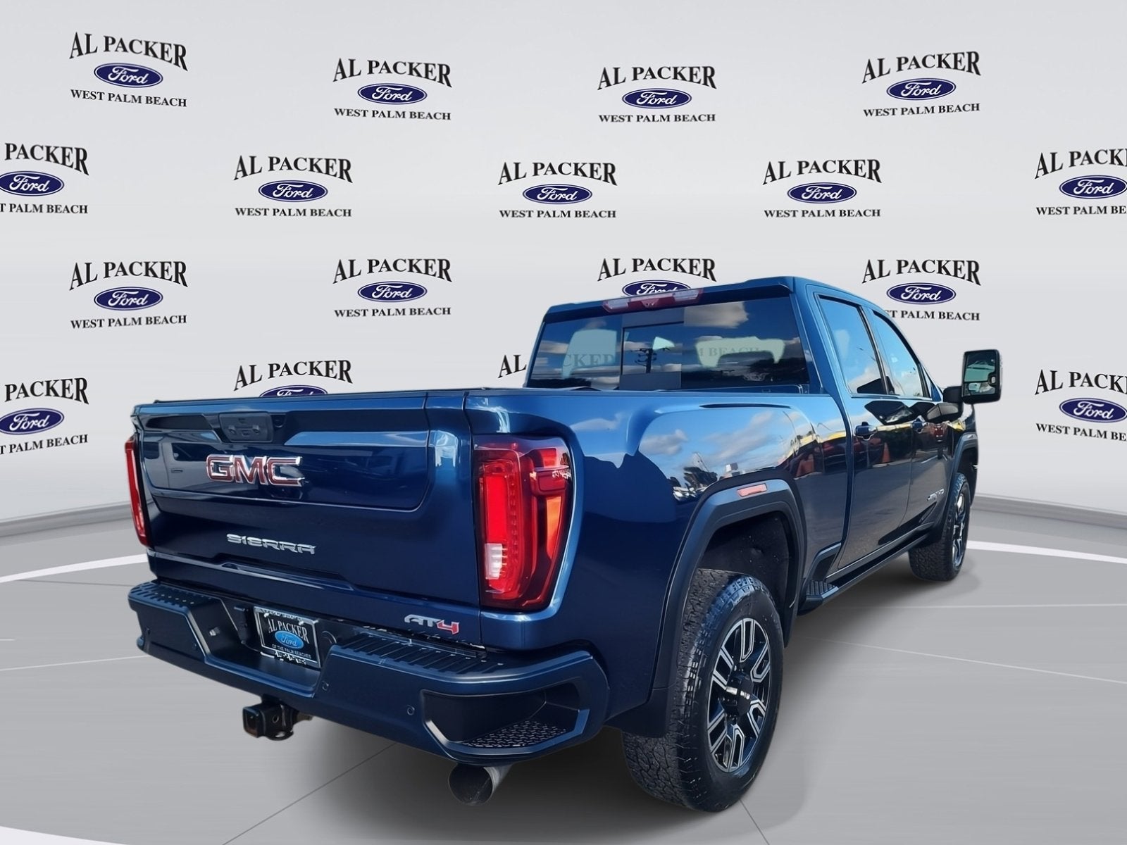 2023 GMC Sierra 2500HD AT4