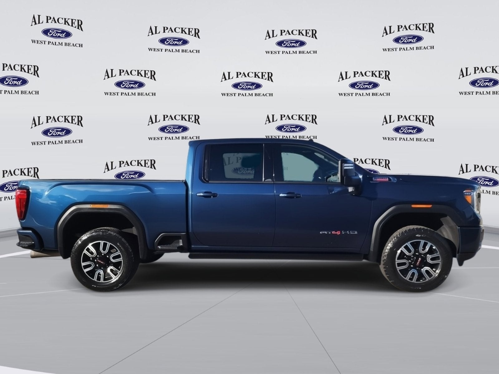 2023 GMC Sierra 2500HD AT4