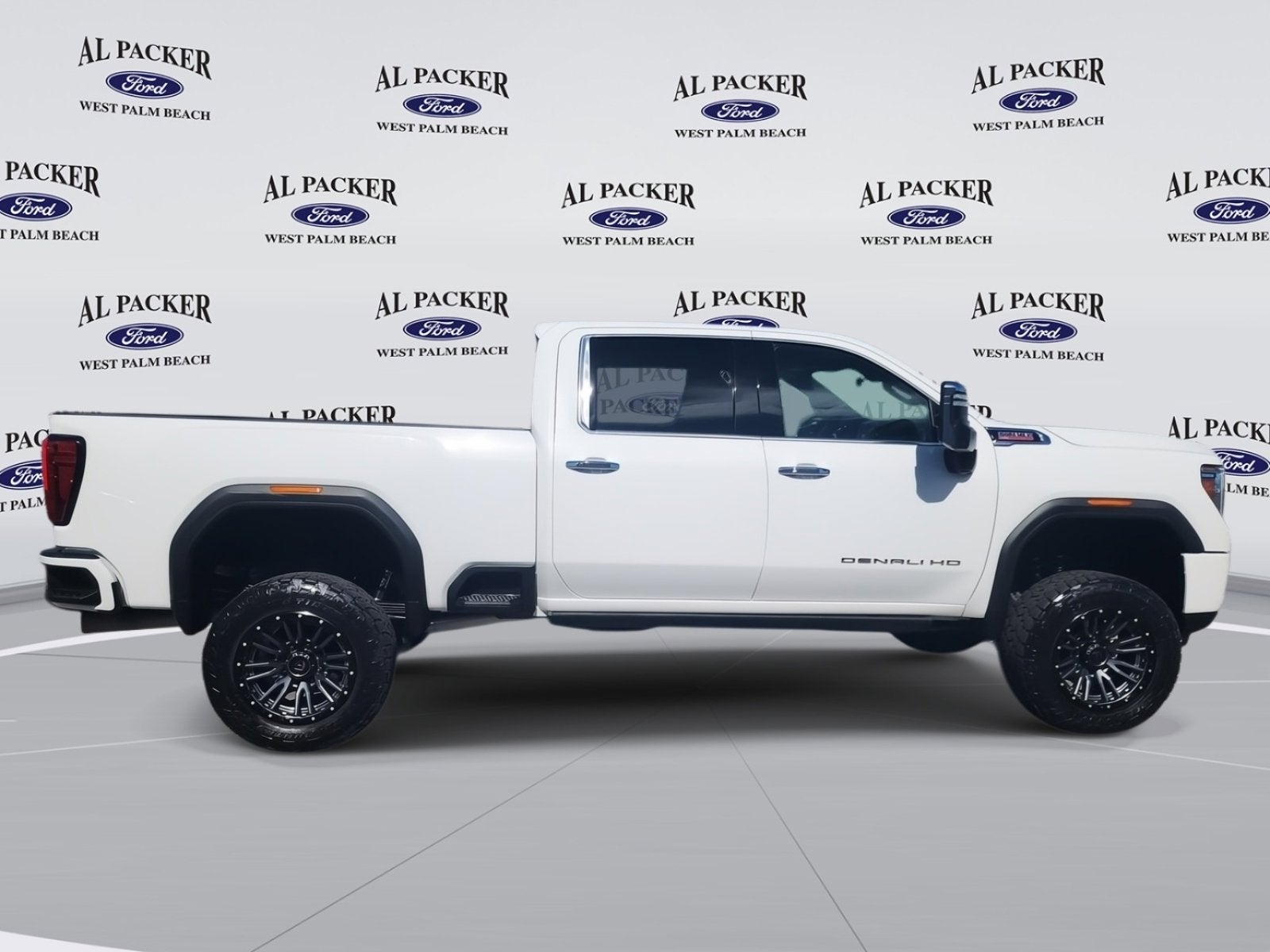 2023 GMC Sierra 2500HD Denali