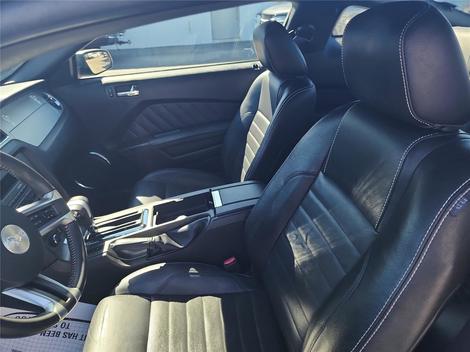 2010 Ford Mustang V6