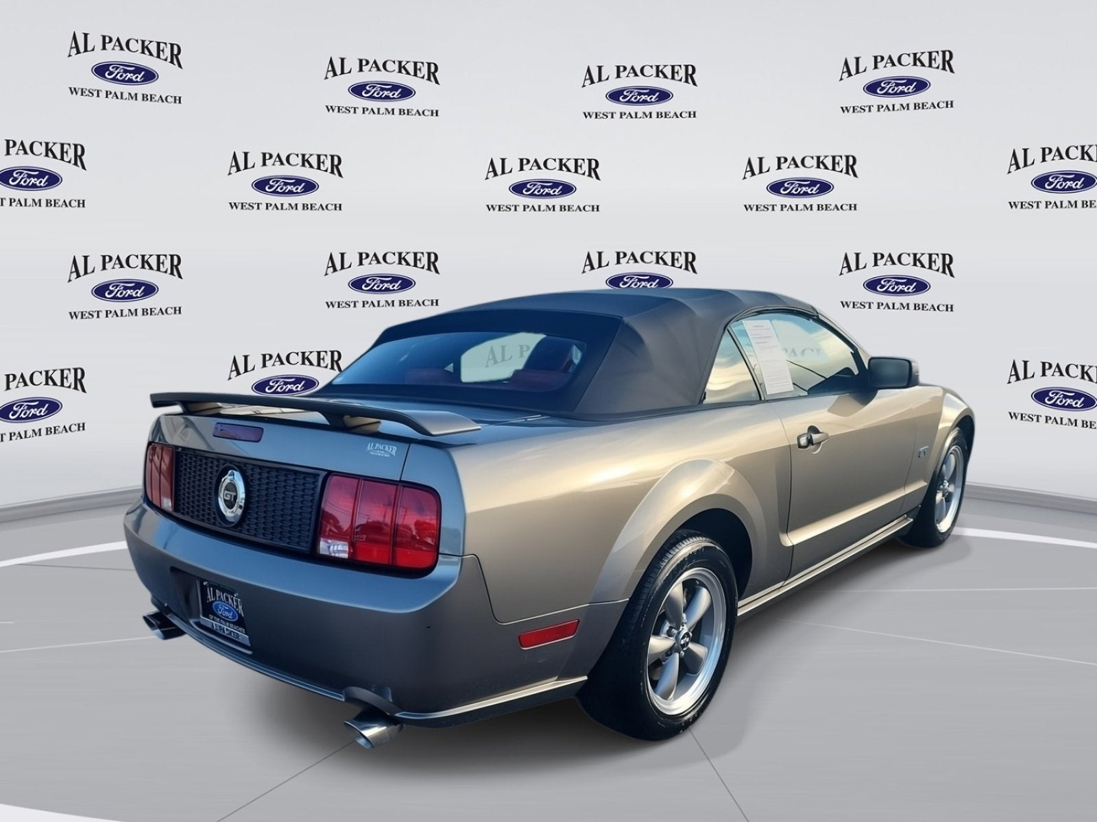 2005 Ford Mustang GT Premium