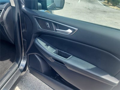 2020 Ford Edge SE
