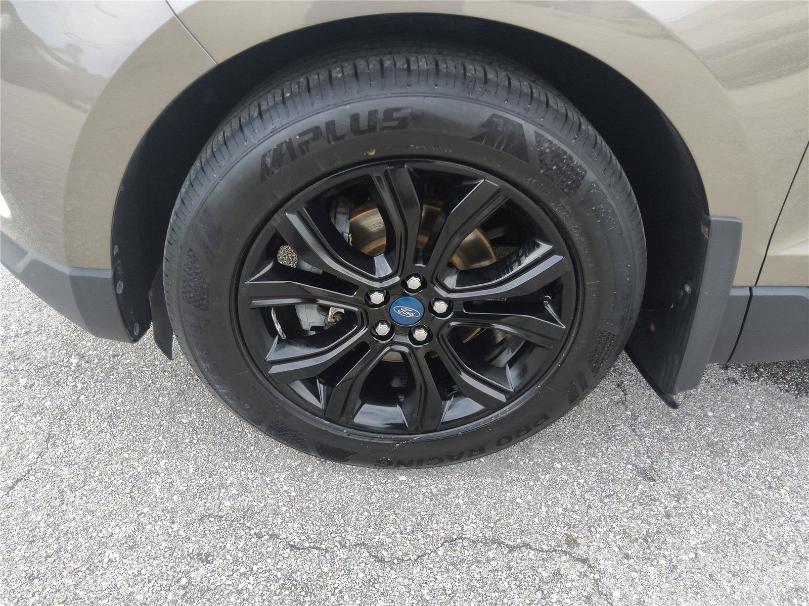 2019 Ford Edge Titanium