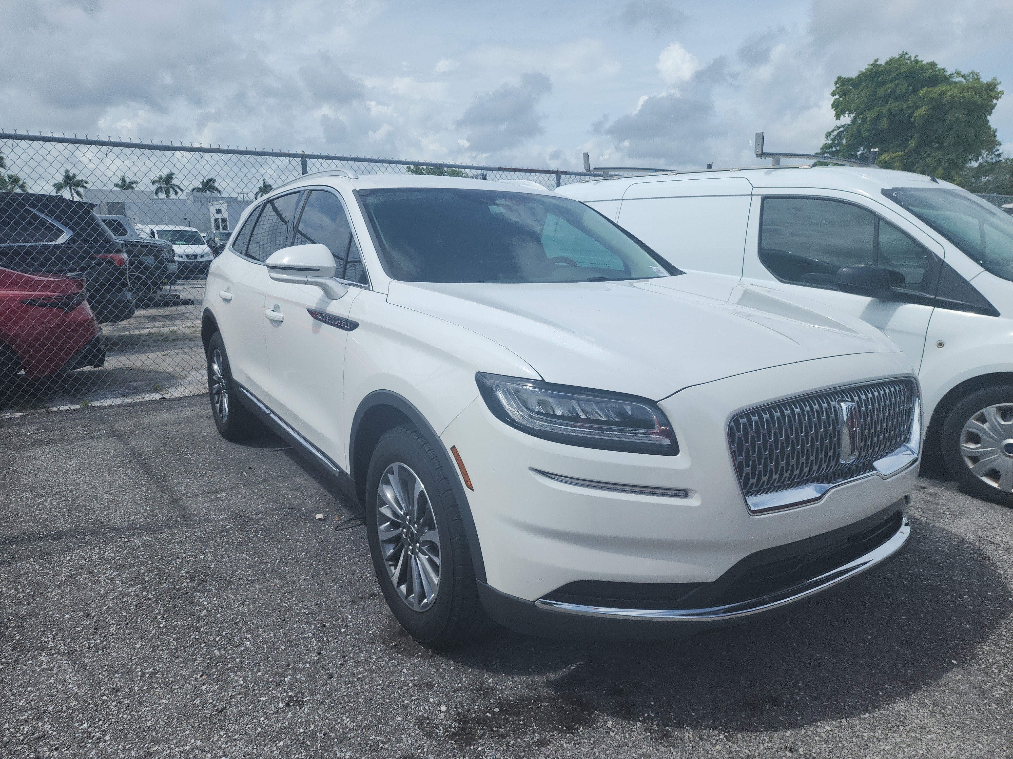 2023 Lincoln Nautilus Standard