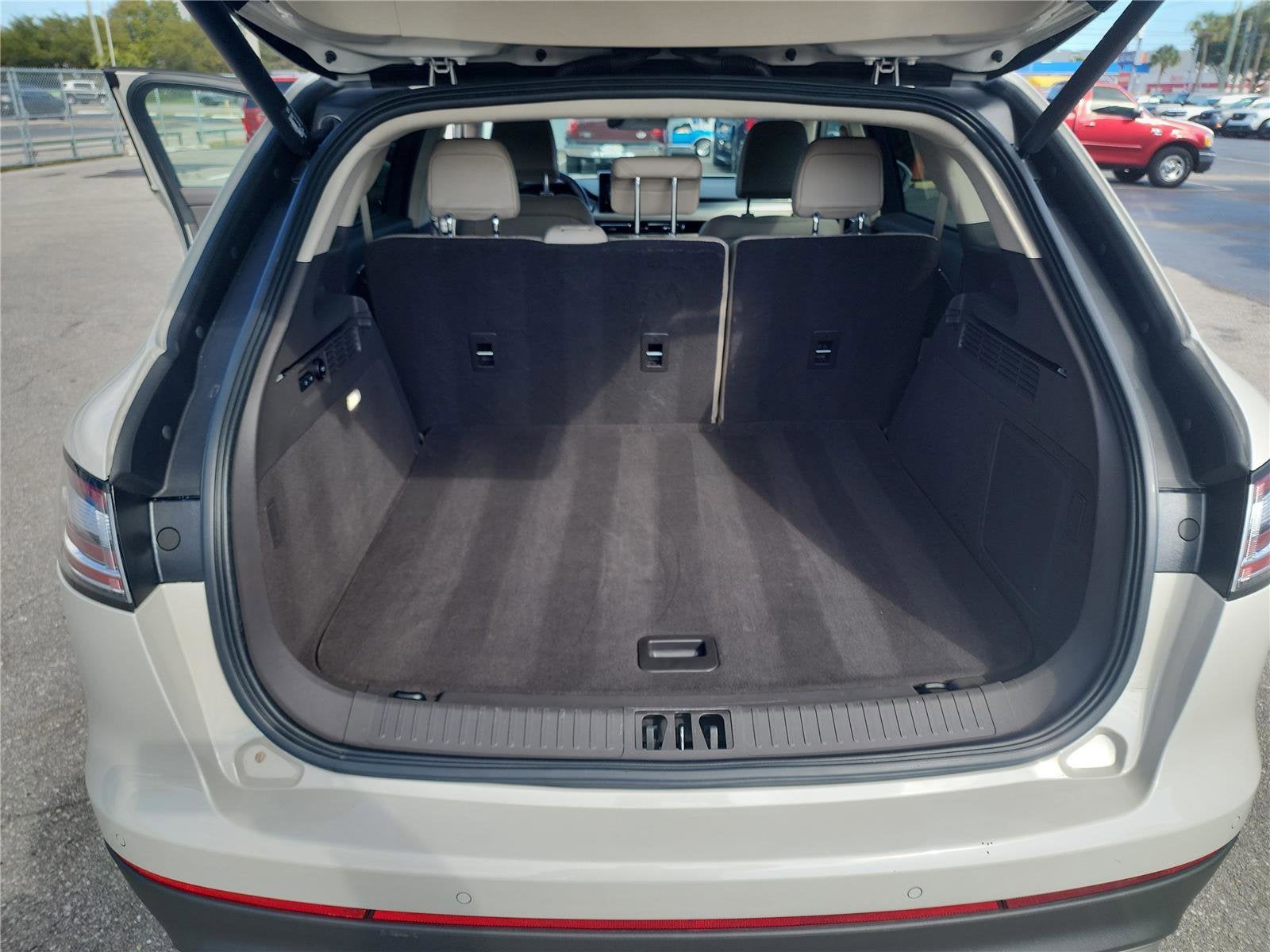 2022 Lincoln Nautilus Standard