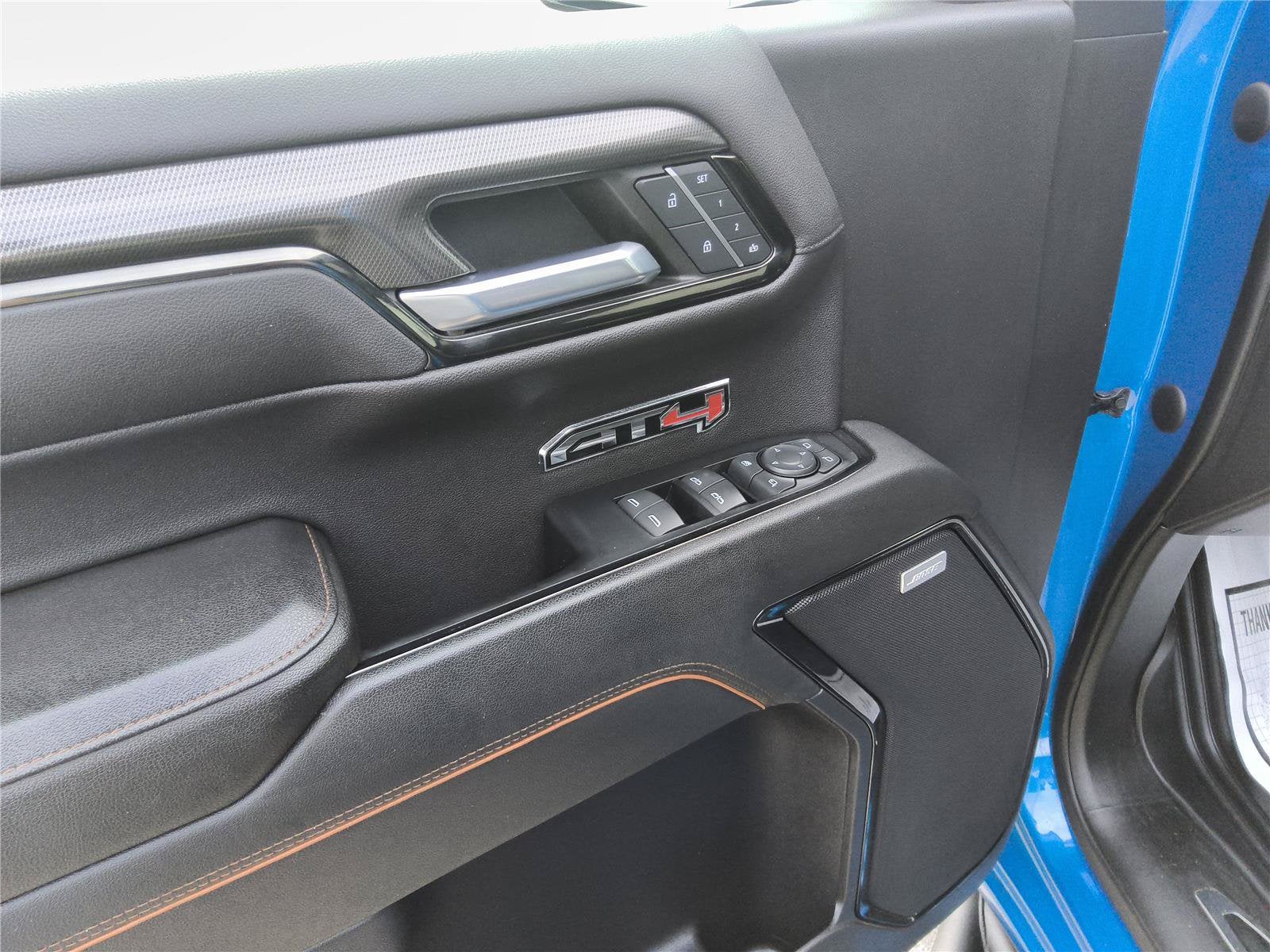 2023 GMC Sierra 1500 AT4