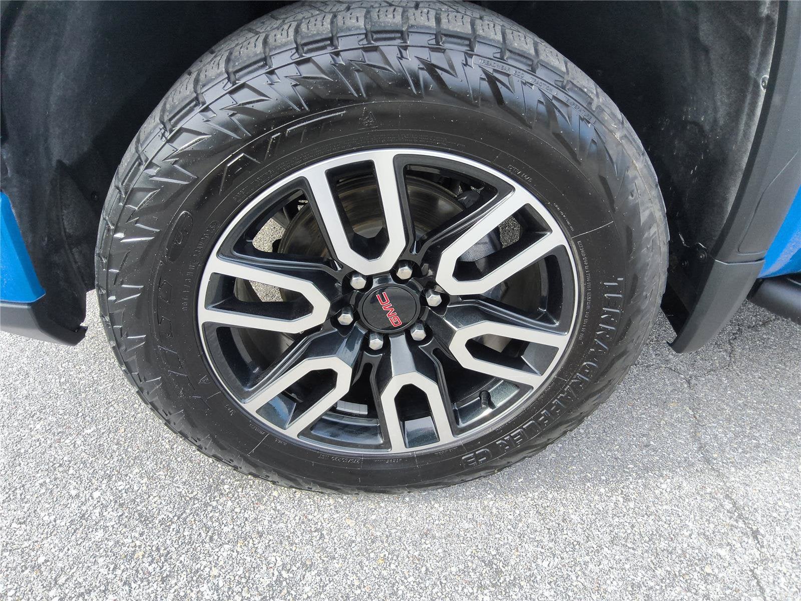 2023 GMC Sierra 1500 AT4