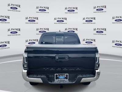 2022 Toyota Tacoma 2WD SR5