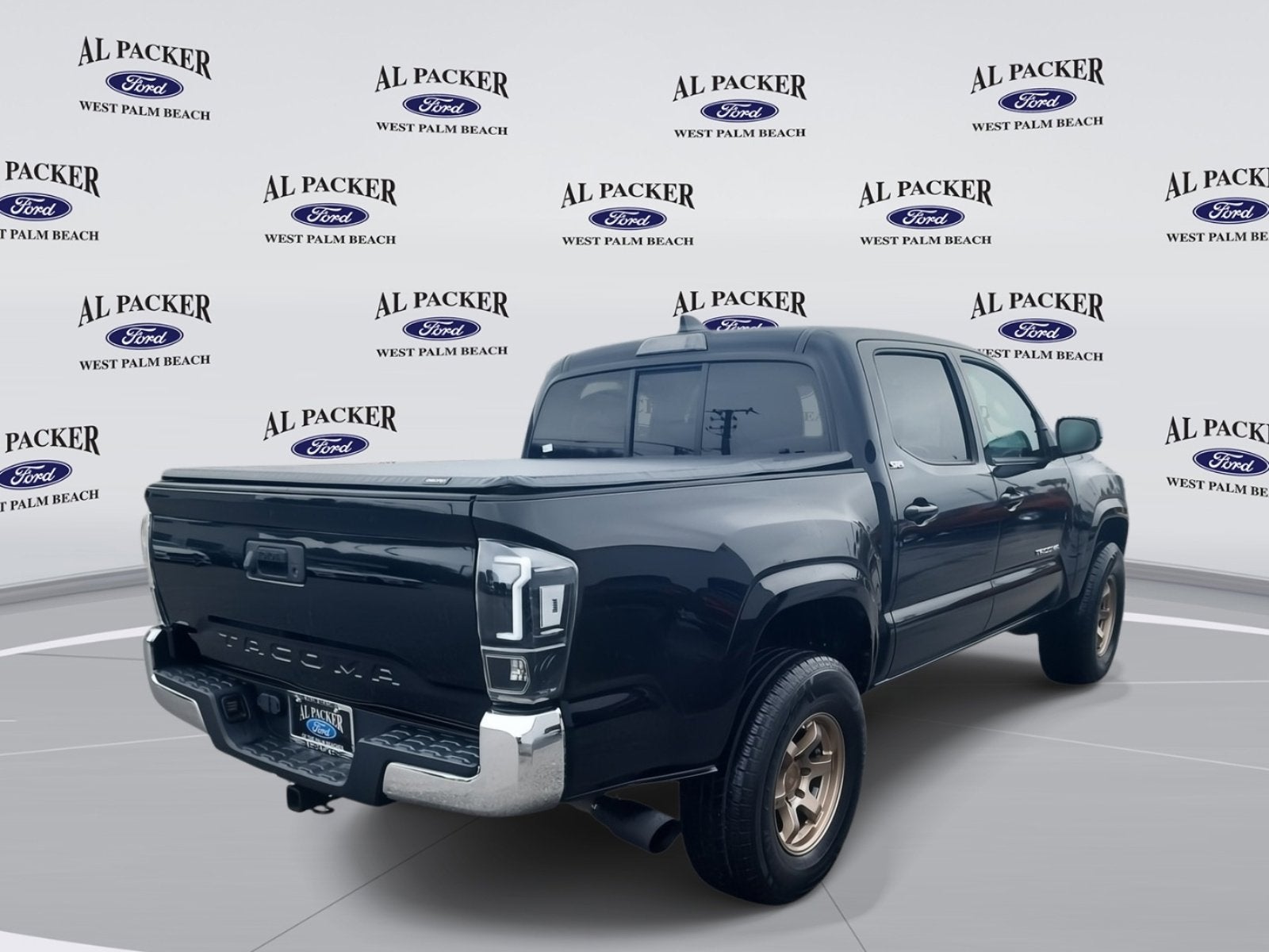 2022 Toyota Tacoma 2WD SR5
