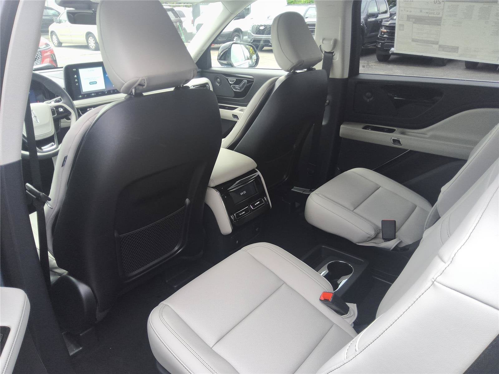 2027 Lincoln Aviator Premiere