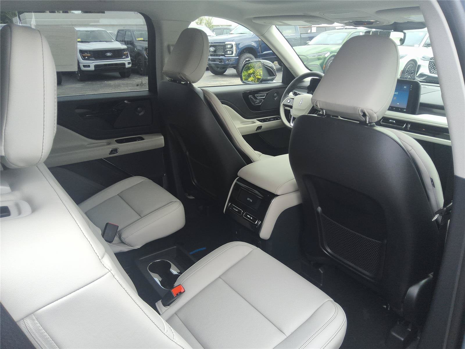 2027 Lincoln Aviator Premiere