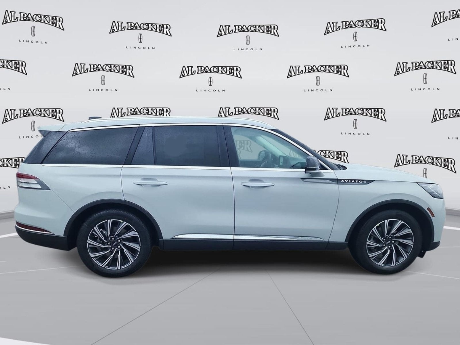 2027 Lincoln Aviator Premiere