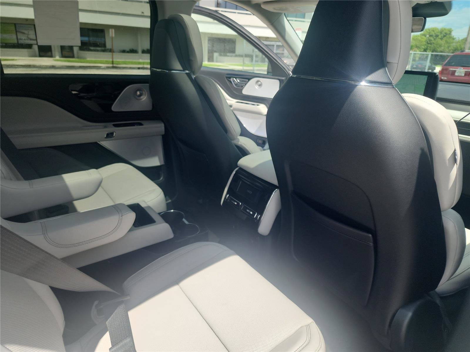 2027 Lincoln Aviator Reserve