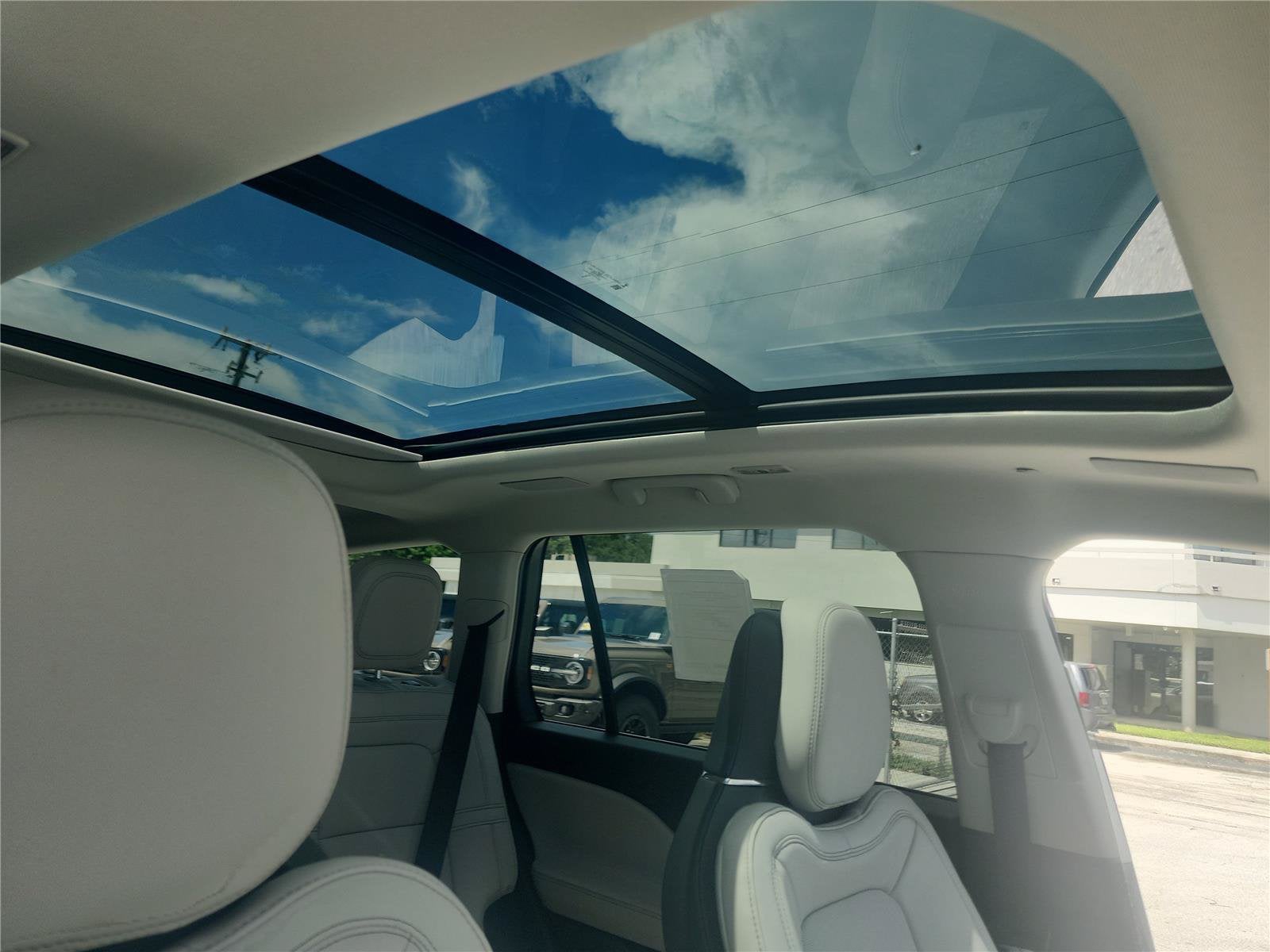 2027 Lincoln Aviator Reserve