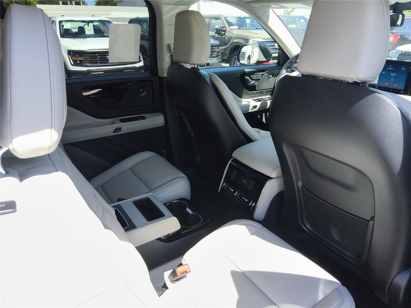 2027 Lincoln Aviator Reserve