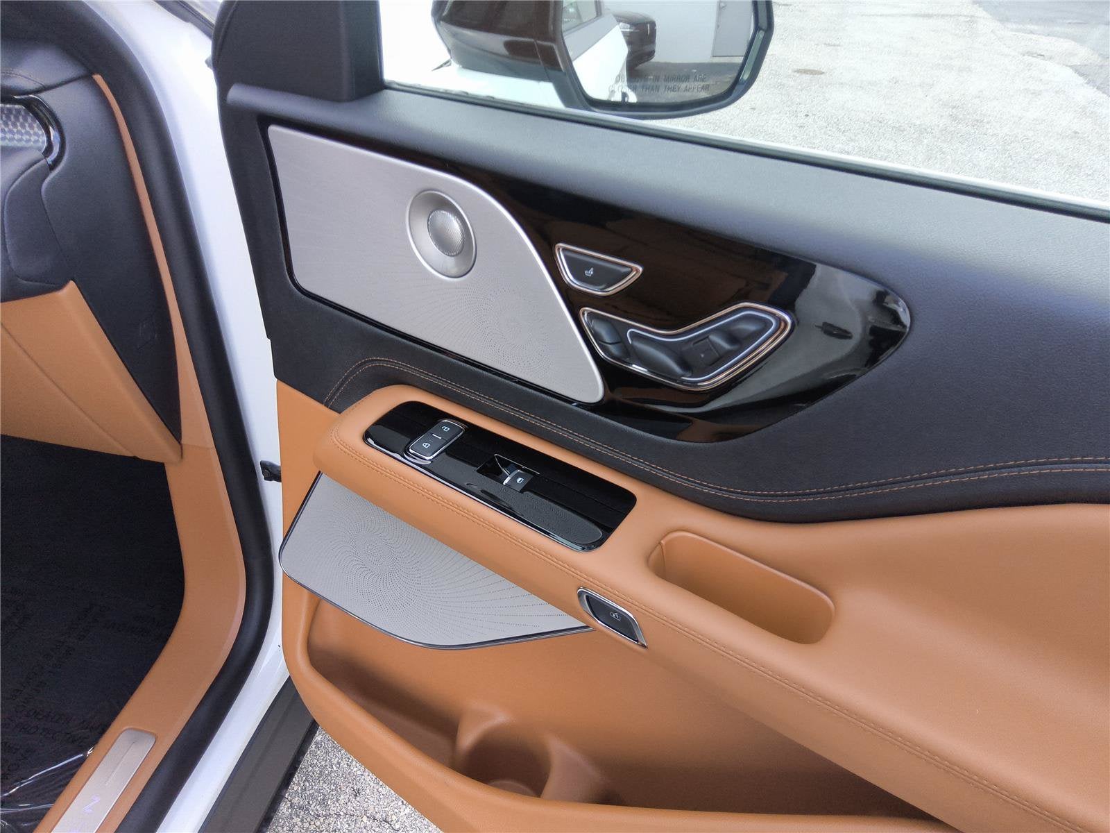 2027 Lincoln Aviator Black Label