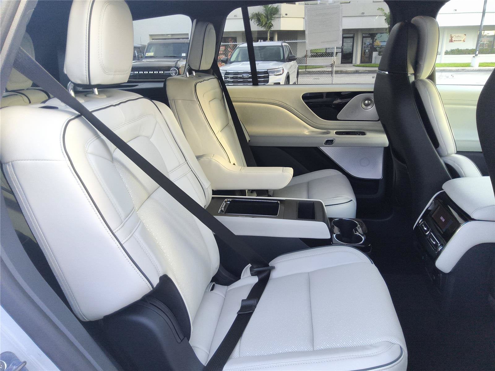 2027 Lincoln Aviator Black Label