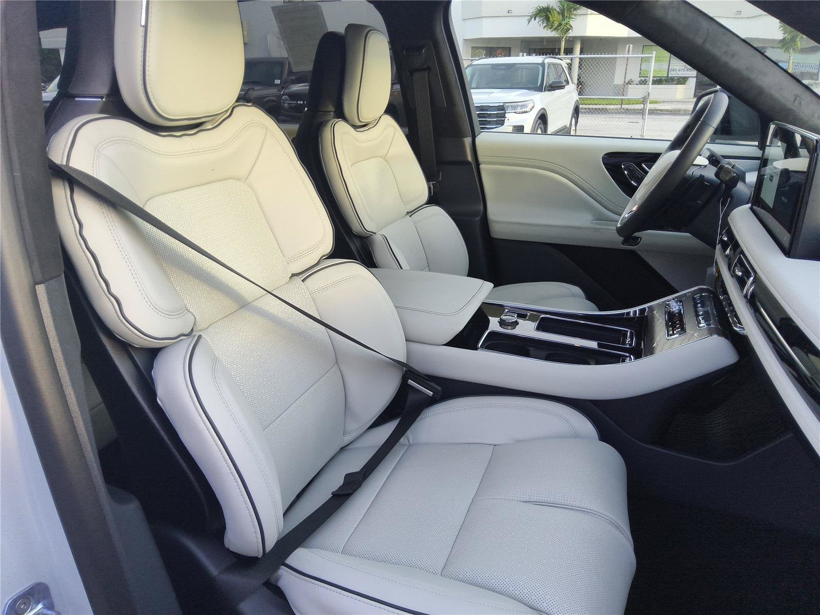 2027 Lincoln Aviator Black Label