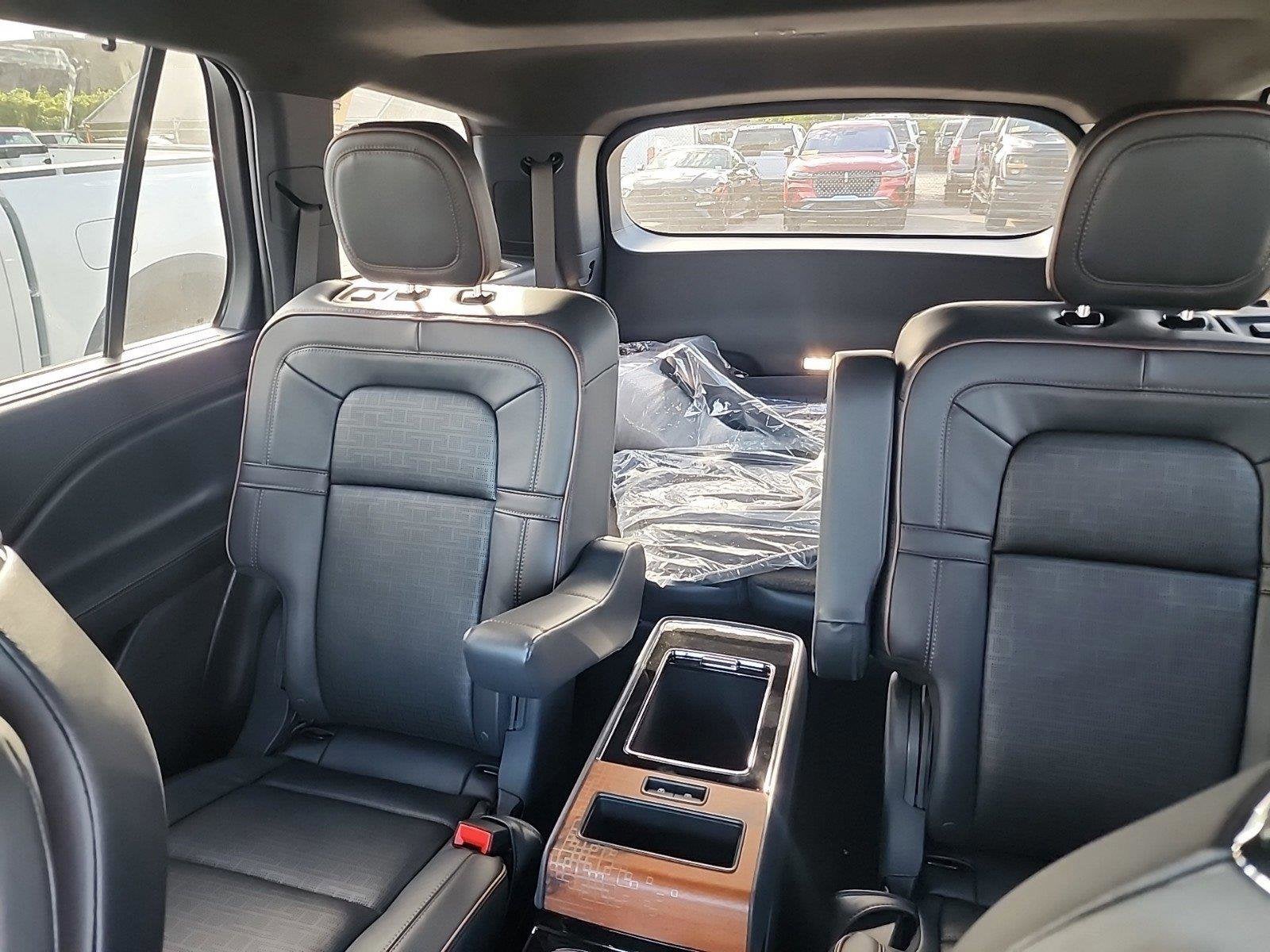 2025 Lincoln Aviator Black Label