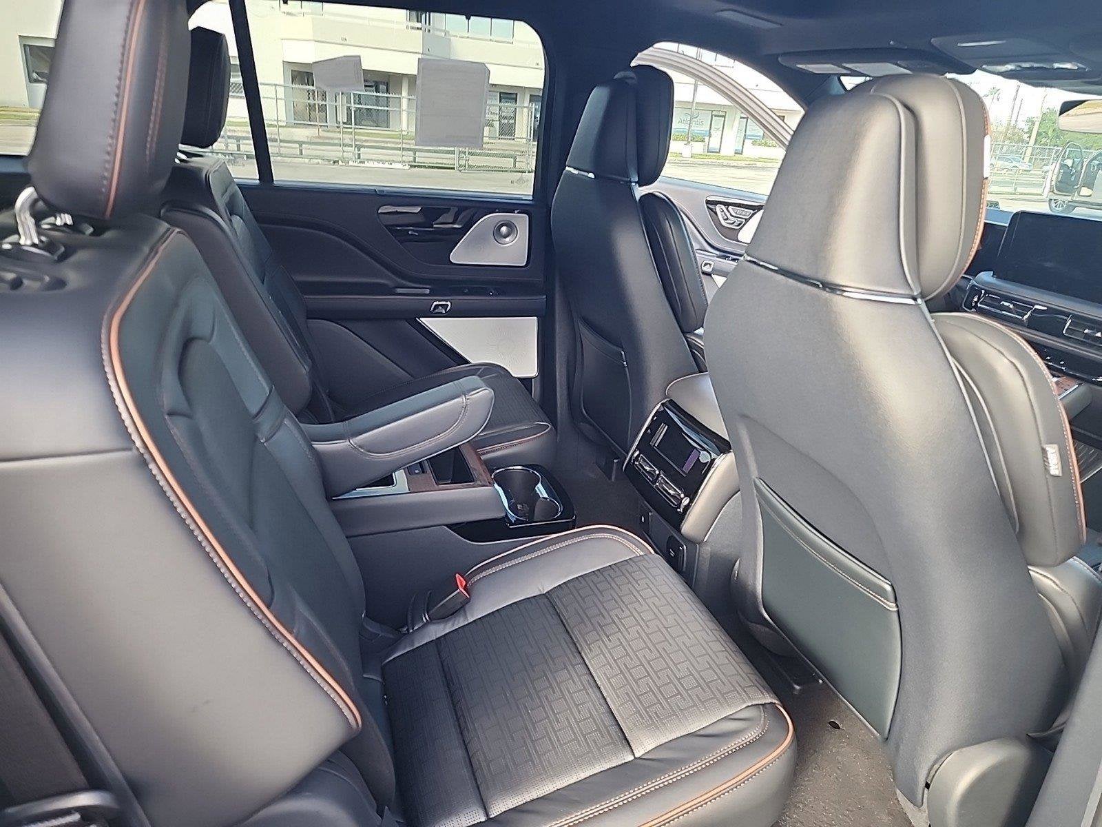 2025 Lincoln Aviator Black Label