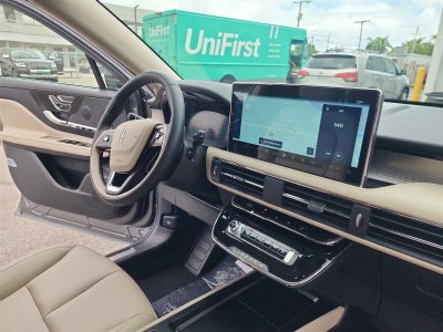 2025 Lincoln Corsair Premiere