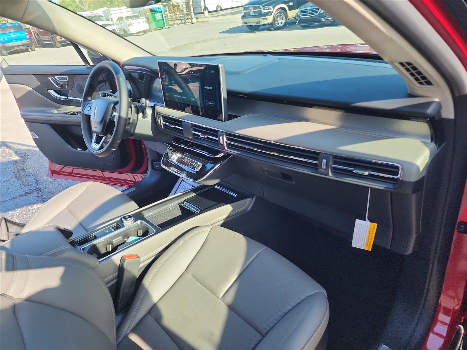 2025 Lincoln Corsair Premiere