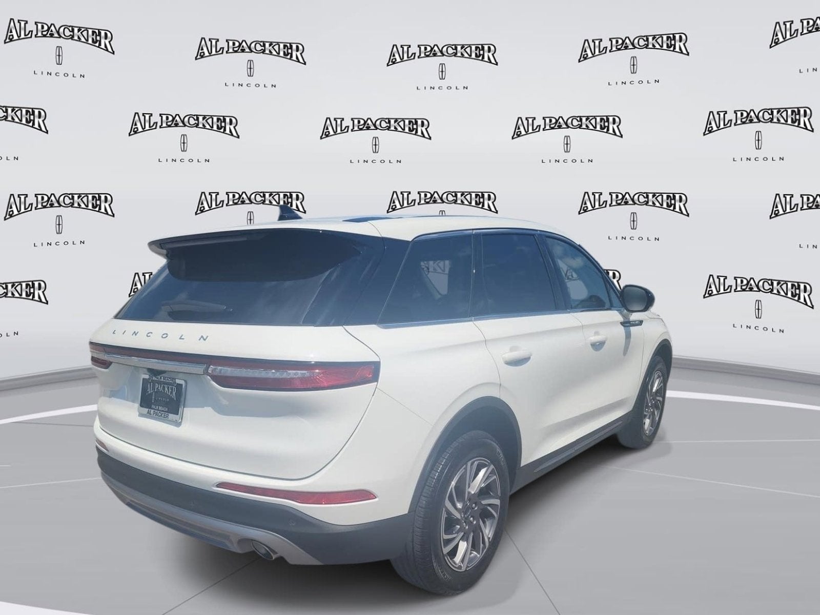 2023 Lincoln Corsair Standard