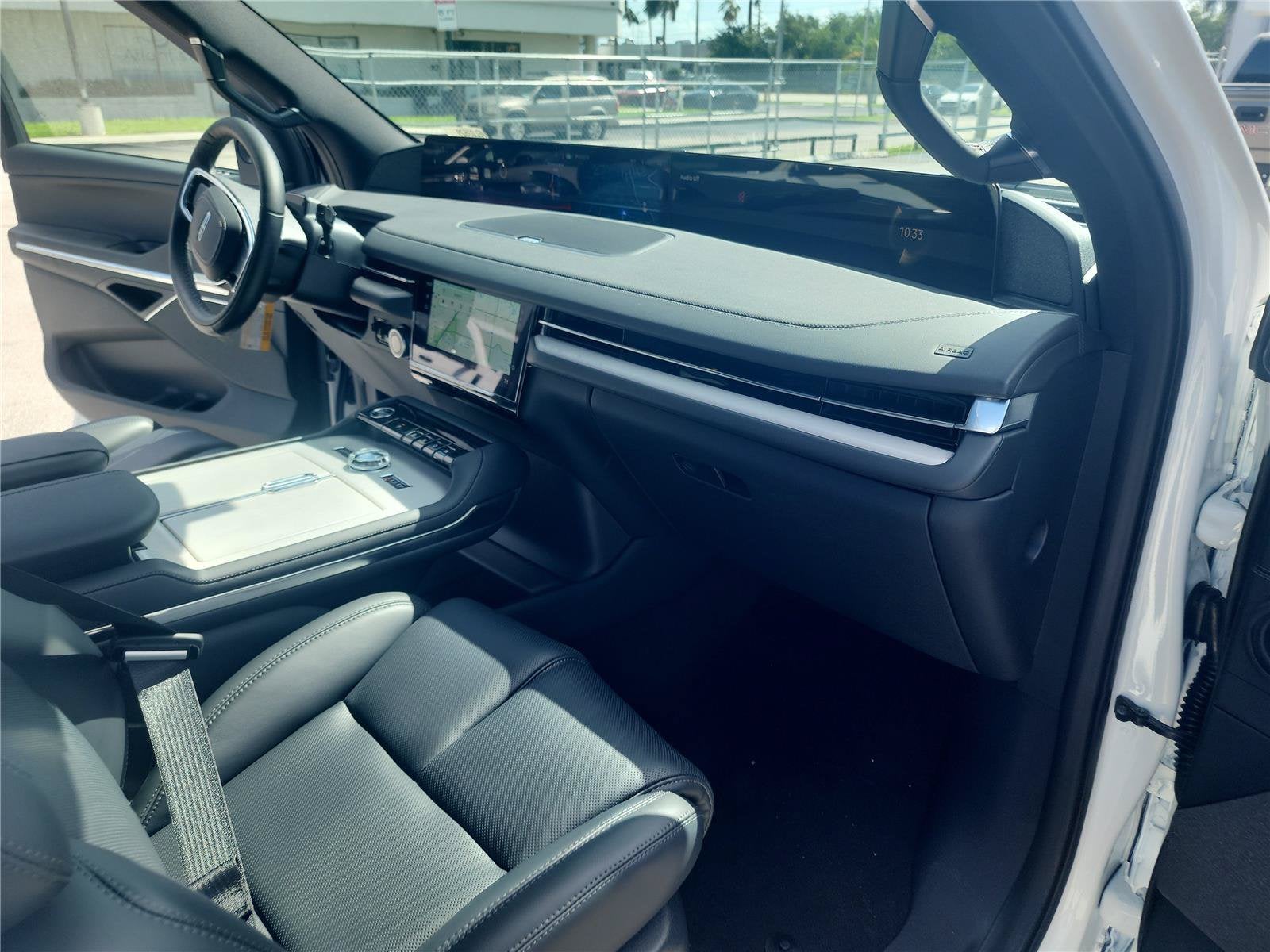 2027 Lincoln Navigator Reserve