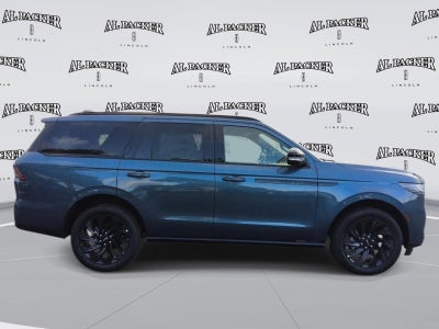 2027 Lincoln Navigator Reserve