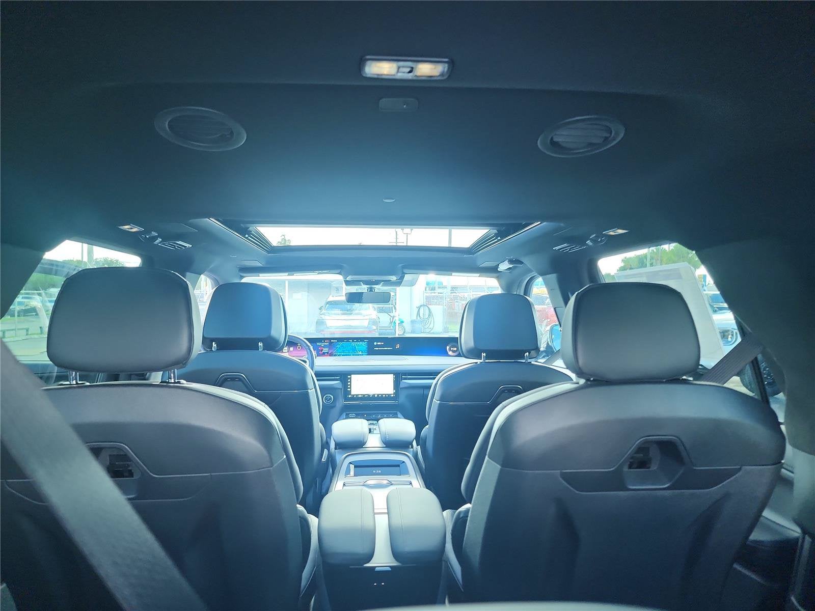 2027 Lincoln Navigator Reserve