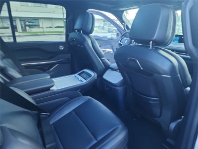 2027 Lincoln Navigator Reserve