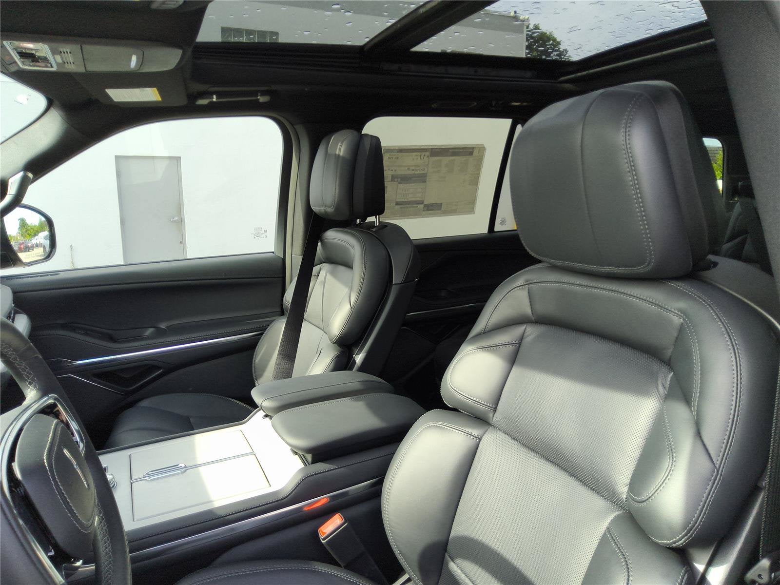 2027 Lincoln Navigator Reserve