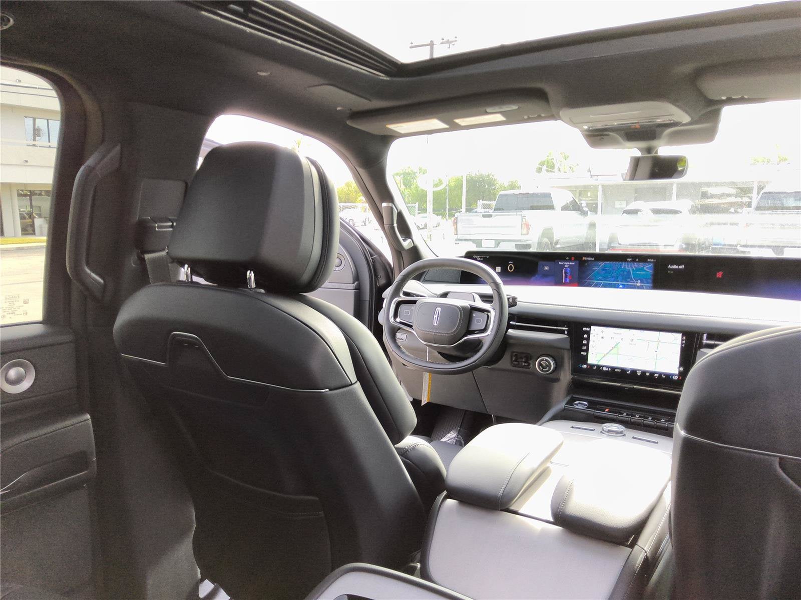 2027 Lincoln Navigator Reserve