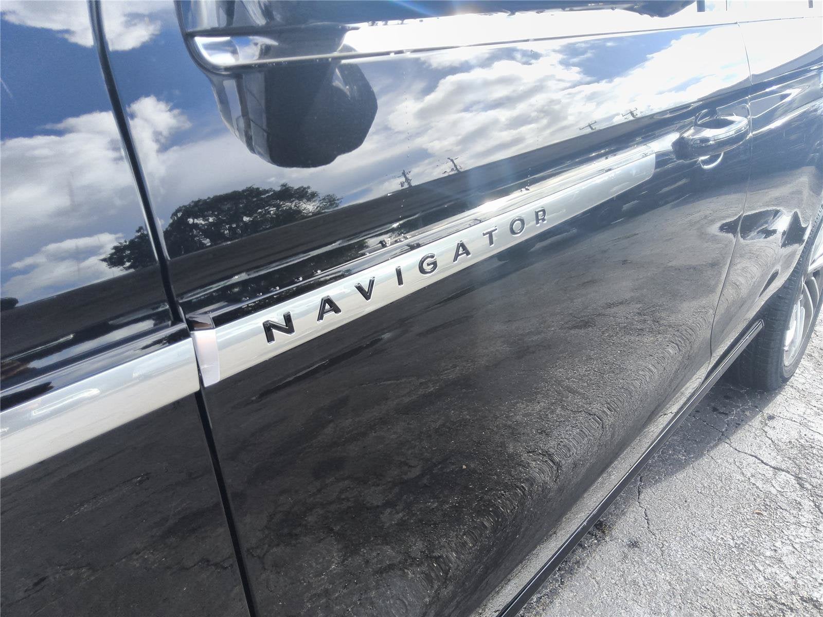 2027 Lincoln Navigator Reserve