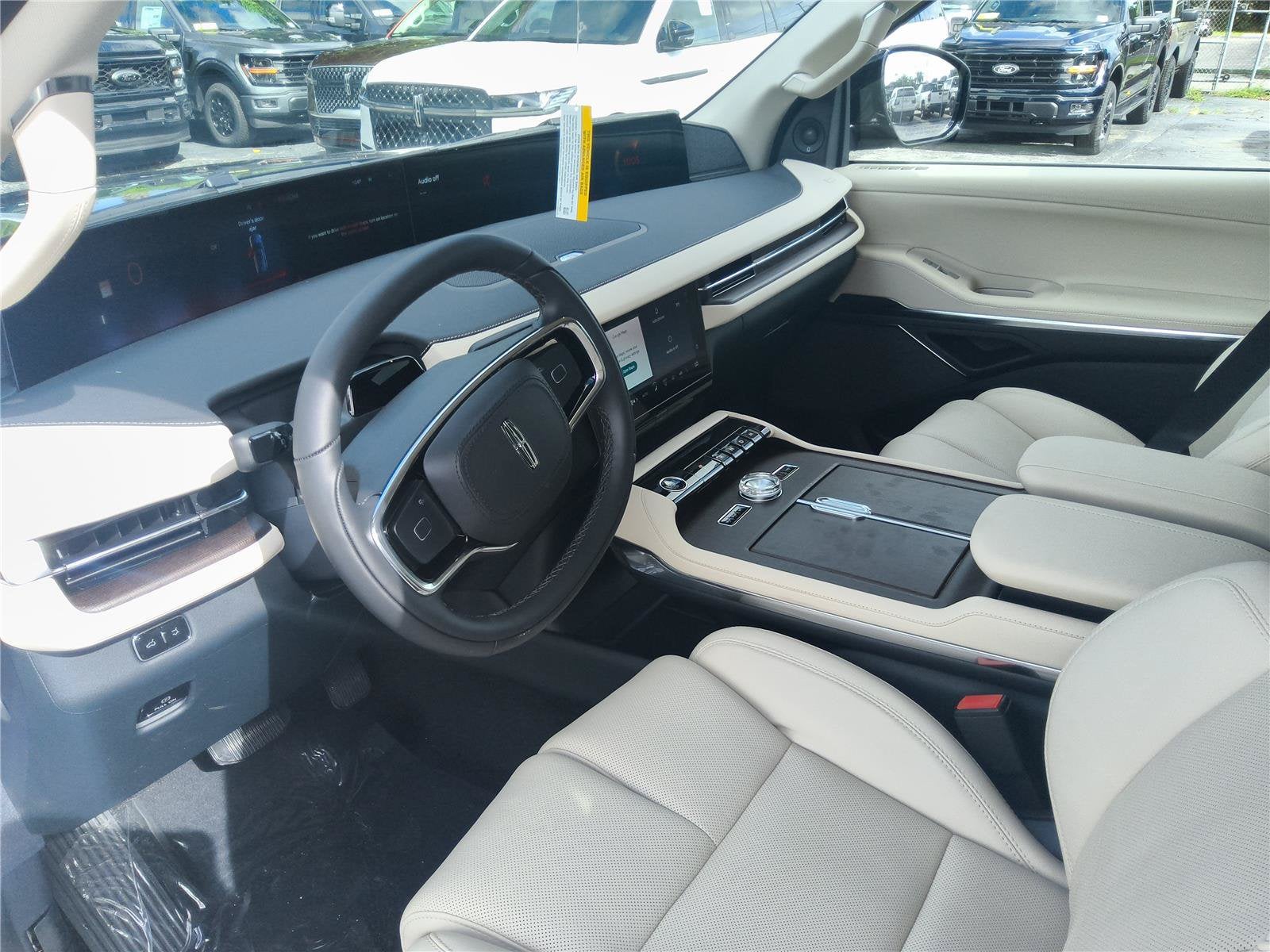2027 Lincoln Navigator Reserve