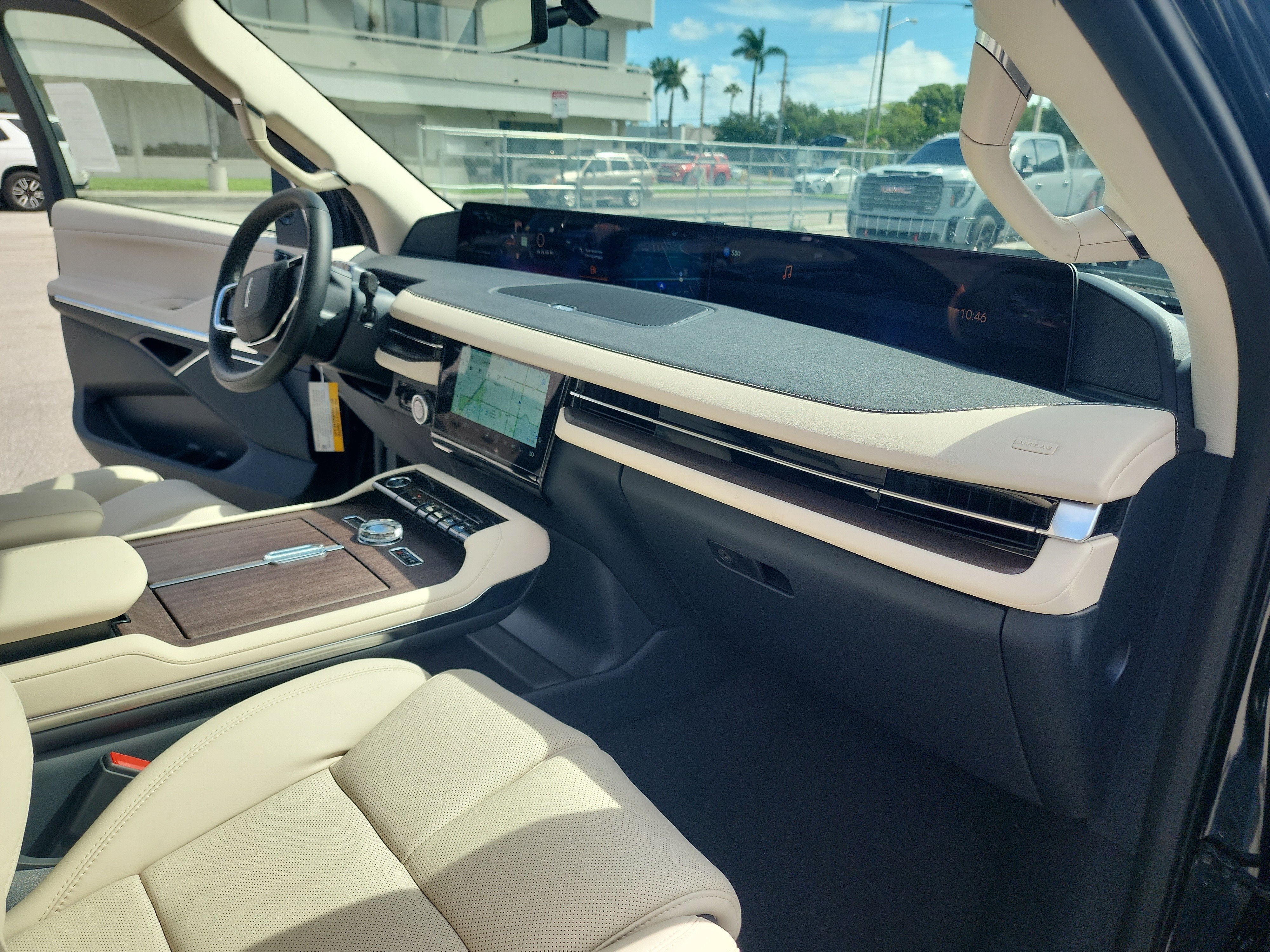 2027 Lincoln Navigator Reserve