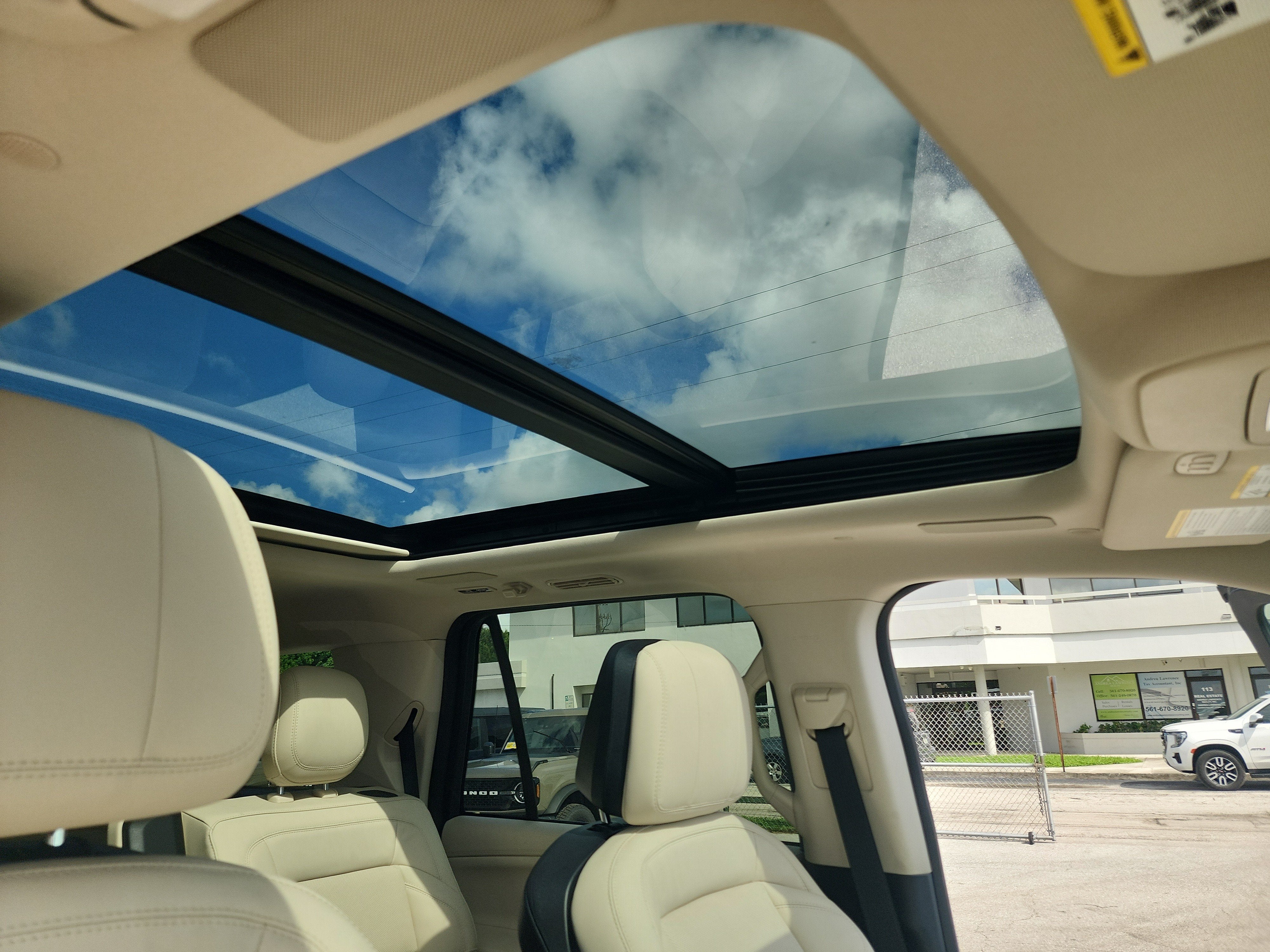 2027 Lincoln Navigator Reserve