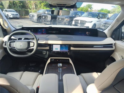 2027 Lincoln Navigator Reserve