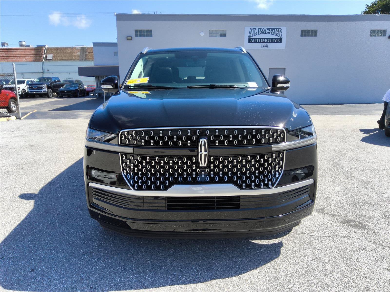 2027 Lincoln Navigator Reserve
