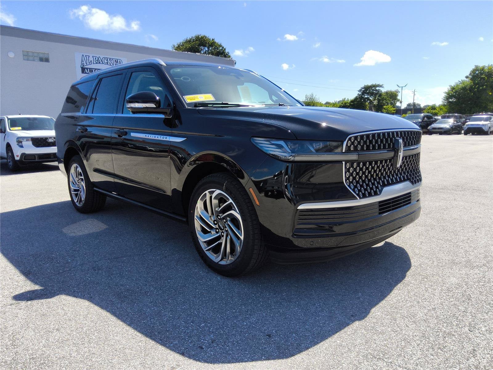2027 Lincoln Navigator Reserve