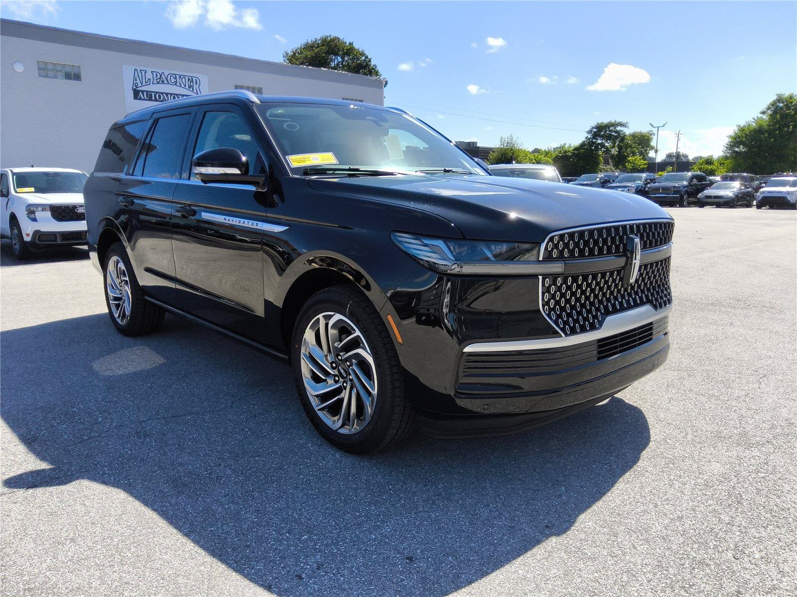 2027 Lincoln Navigator Reserve