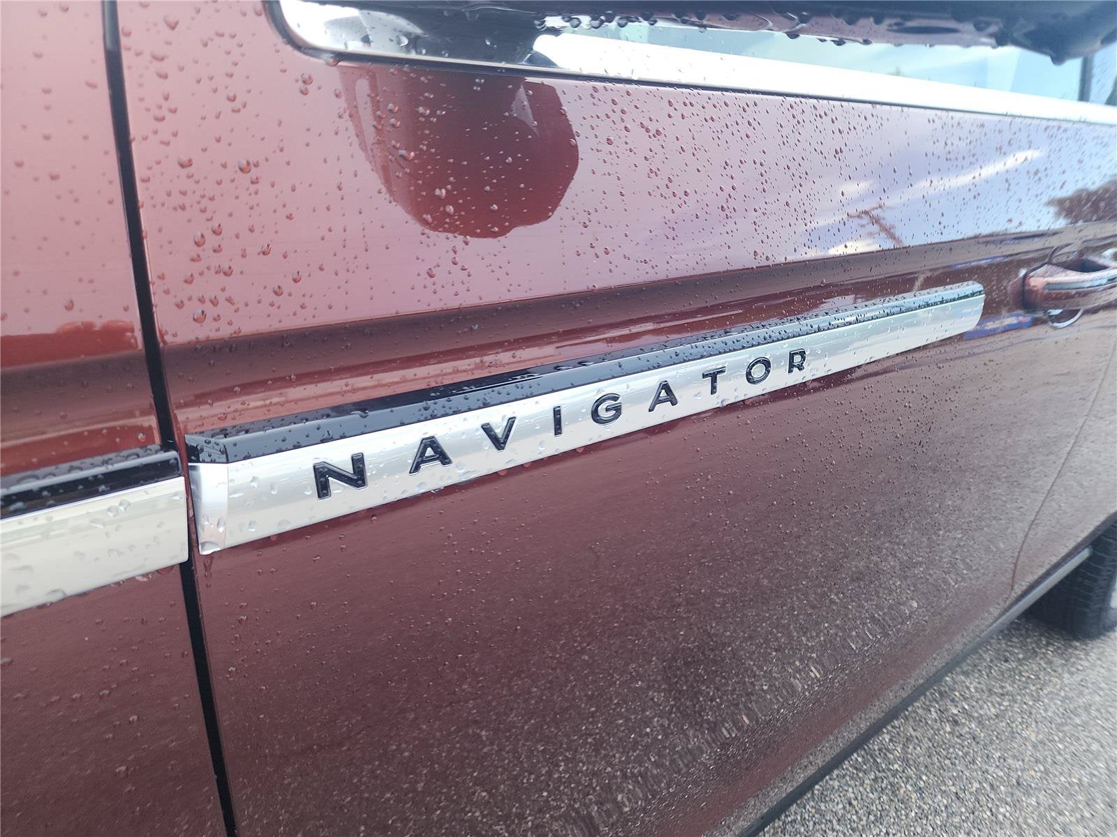 2027 Lincoln Navigator Reserve