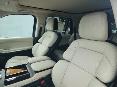 2027 Lincoln Navigator Reserve