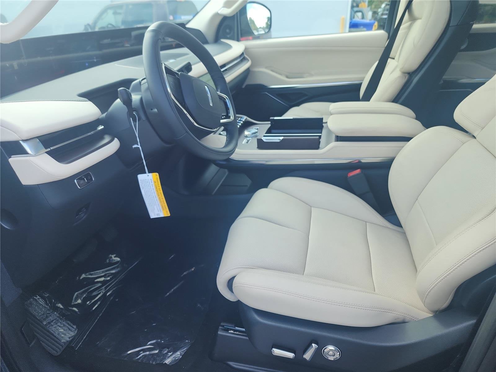 2027 Lincoln Navigator Reserve